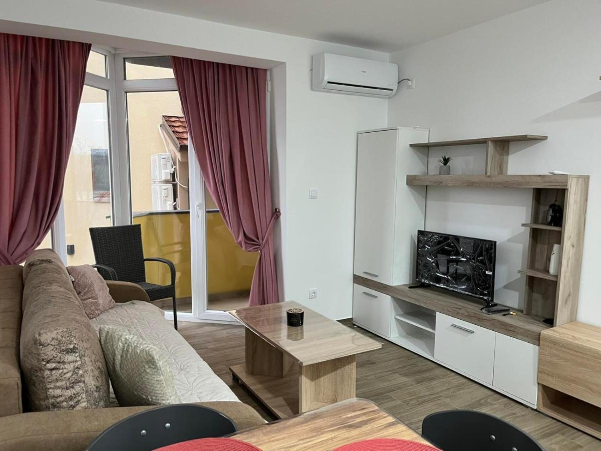 Hn Lux & Spa Veliko Gradište Zewnętrze zdjęcie